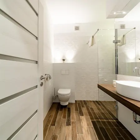 Apartment Be My